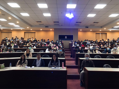 110.11.09生醫系系友經驗分享–2